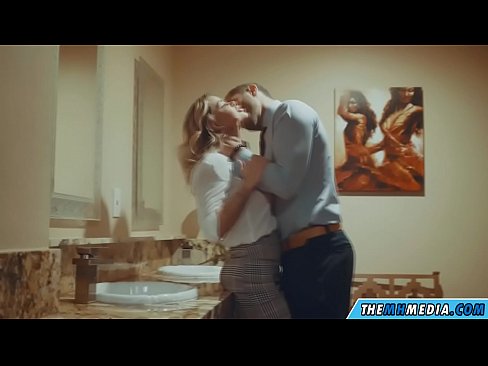 ❤️ Quando una bionda formosa ti seduce in un bagno pubblico ❤ Porno fbal it.killvs.top ❌️❤